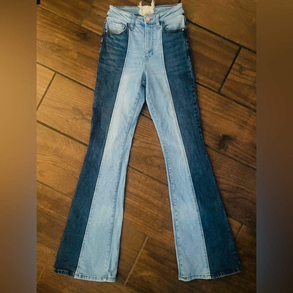 Two-Tone Flare Women Jeans